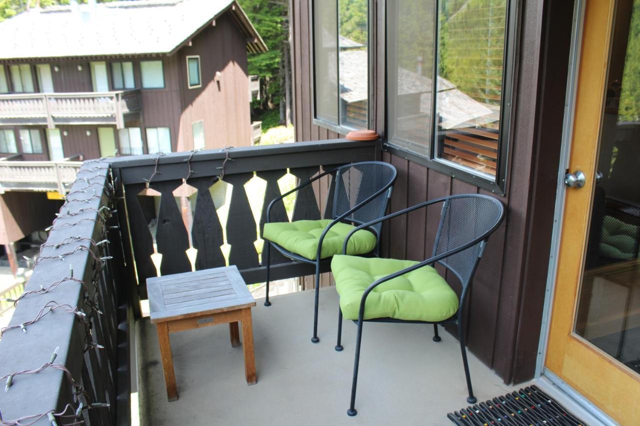 Crystal Chalets Greenwater Exterior foto