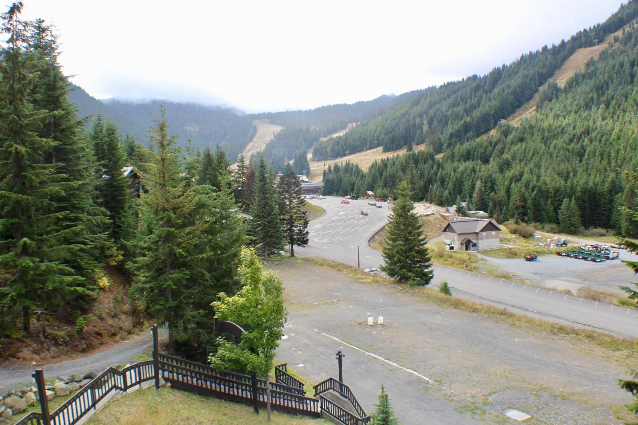 Crystal Chalets Greenwater Exterior foto